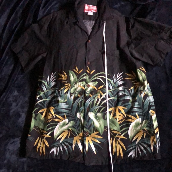 Hawaiian Tiki Shirt - Picture 4 of 9